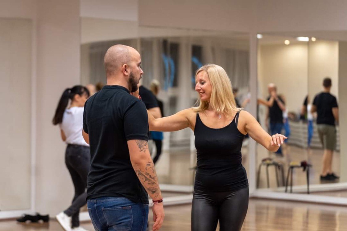 Latino workshopy a tančiareň s Peťom a Jankou